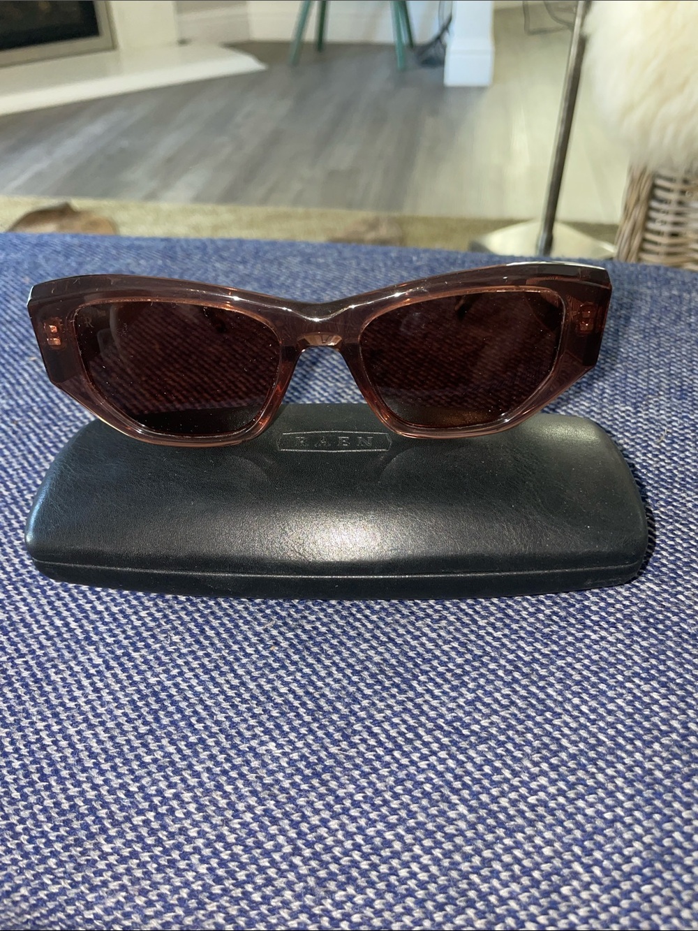 Brown Cat-Eye Women's Sunglasses - Brown Lenses